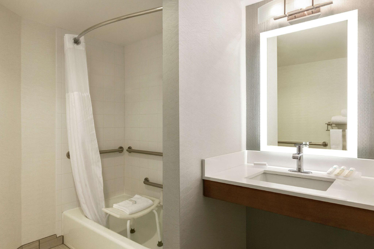 Bathroom 7