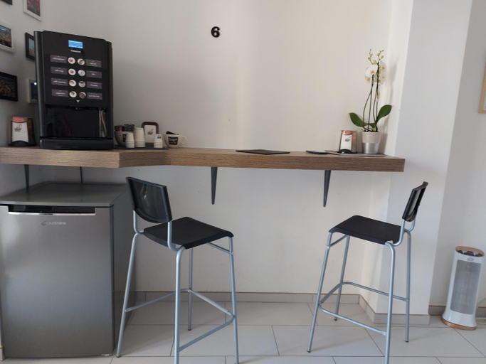 Others 5, B&B Viviani Potenza, Potenza