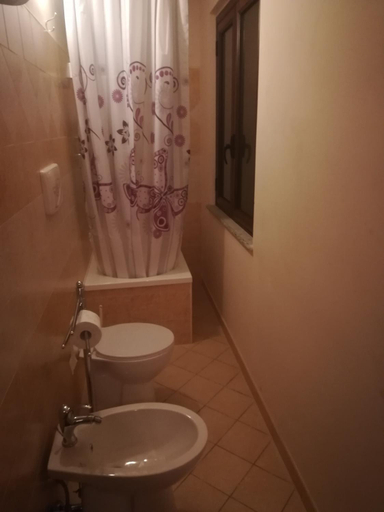 Bathroom 3, Bed and Breakfast Family Palazzo Stillitano Stilo, Reggio Di Calabria