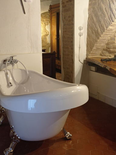 Bathroom 5, Tenuta Torre Diana, Bologna
