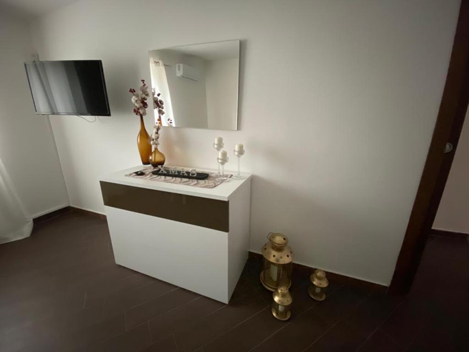 Others 5, B&B Le Rocce, Salerno
