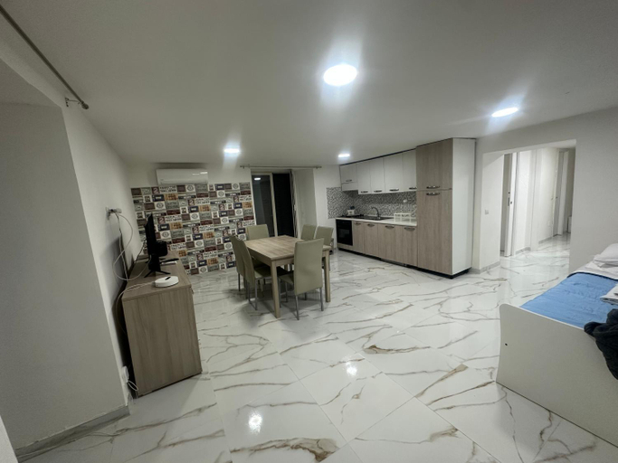 Others 5, San Matteo House, Napoli