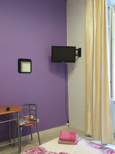 Bedroom 3, Guerrero Rooms, Trieste