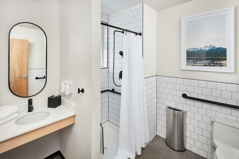 Bathroom 4, Kinship Landing, El Paso