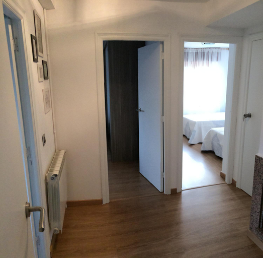 Bedroom, Los Pinos de Cardes, Asturias