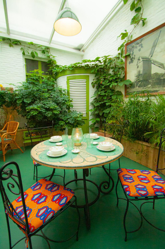 Others 4, JARDIN D'HIVER CASSEL Suite de 70 m2, Nord