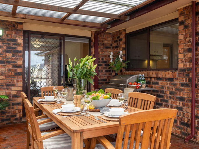 Dining Room 4