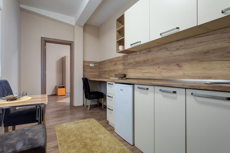 Others 3, Dom B Apartments