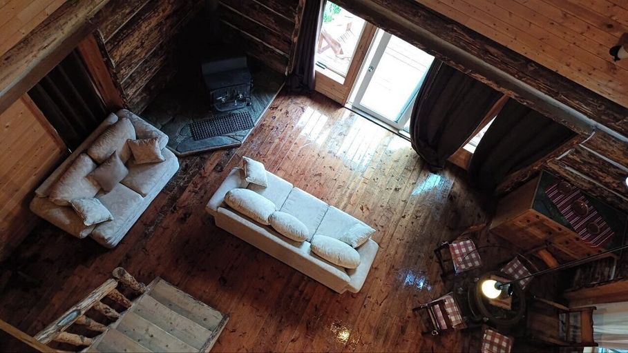 Others 4, Rustic Beaverfoot Lodge Dream Cabin, Columbia-Shuswap