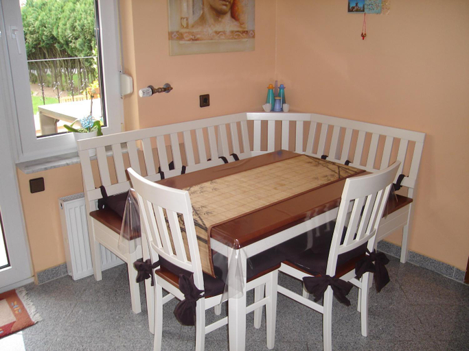 Others 3, Private Room with Breakfast, Region Hannover