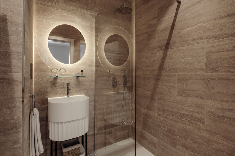 Bathroom 4, San Karlu Hotel