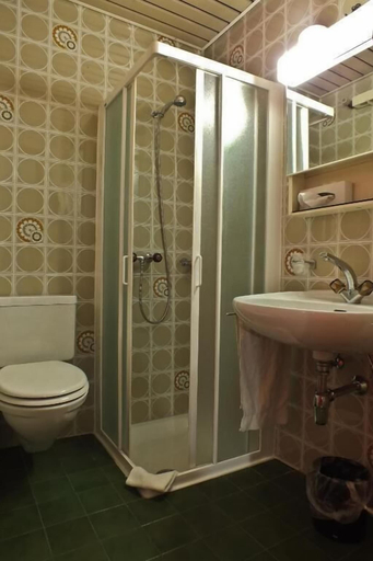 Bathroom 4, Hotel Garni Centro, Mendrisio