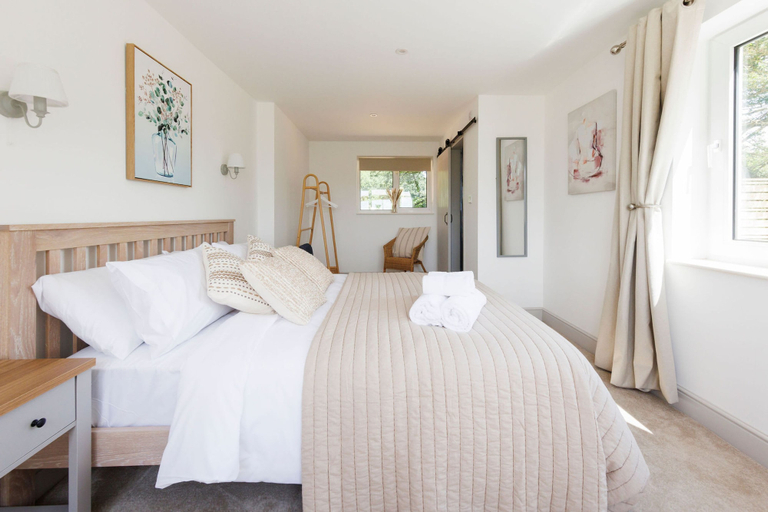 Bedroom 4, Idyllic 3 Bed Country Cottage, West Sussex