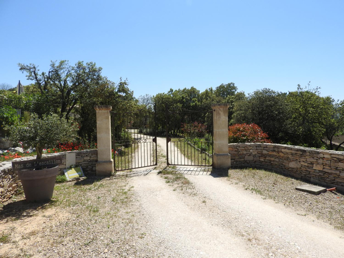 Others 3, Le Mas de l'Escaillon, Vaucluse