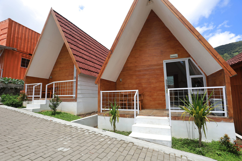 Exterior & Views 3, Dlawu Mountain Cottage, Karanganyar