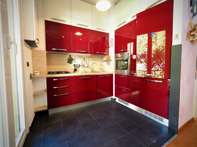 Dining Room 8