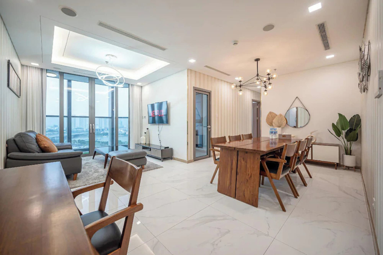 Dining Room 28