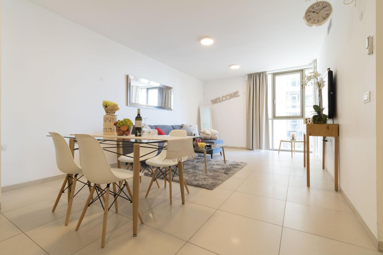 Others 5, Luxury One-Bedroom Apartment/parking in center, Jerusalem