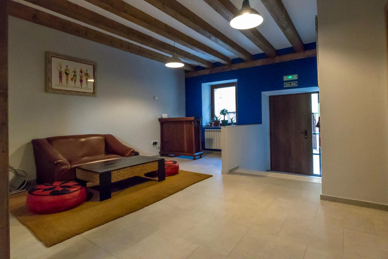 Others 4, Albergue Orion, Burgos