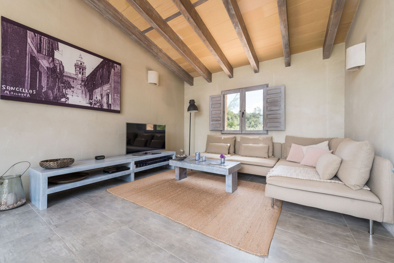 Room 2, Can Pina - Eco Cascada -, Baleares