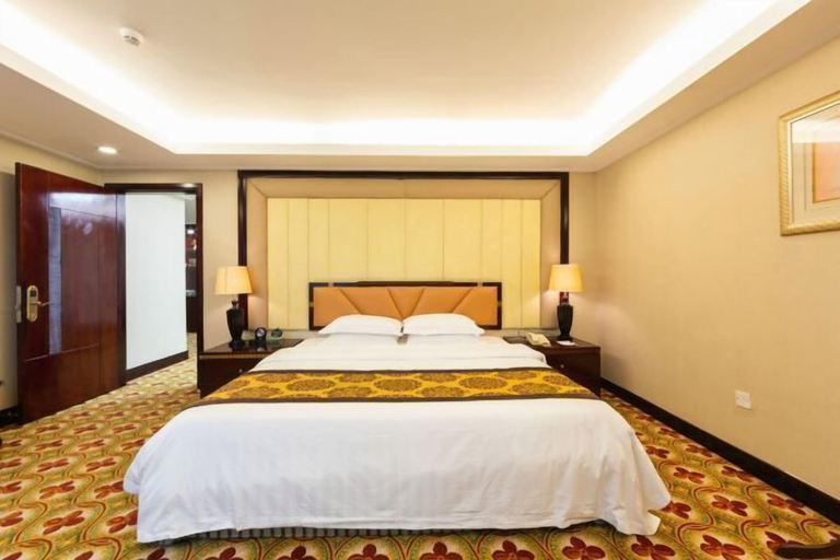Bedroom 2, Huayuan Hotel, Guangzhou