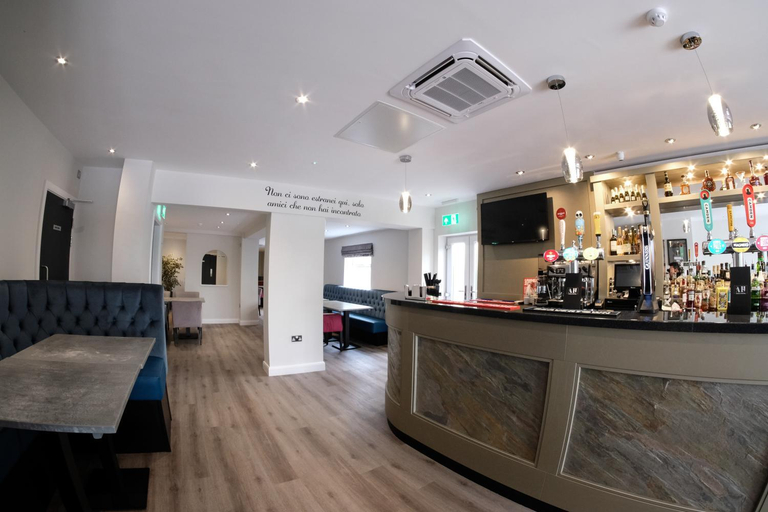 Food & Drinks 4, Anelli Hotel, Sefton