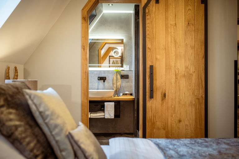 Bedroom 10