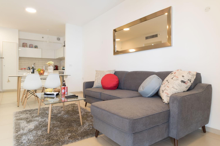 Others 4, Luxury One-Bedroom Apartment/parking in center, Jerusalem
