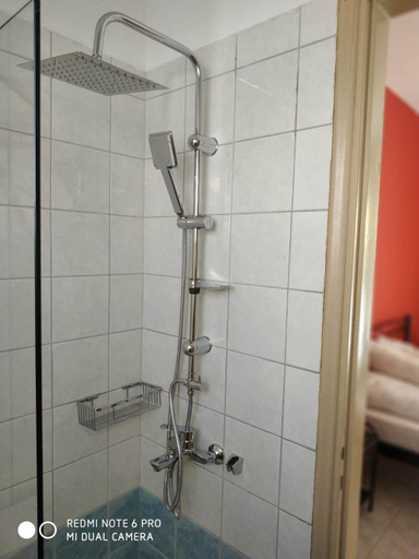 Shower 4, Apartments Onar, Ionian Islands