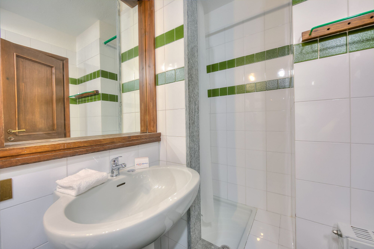 Room 4, Grange Hike Ski - 4C Sestriere, Torino