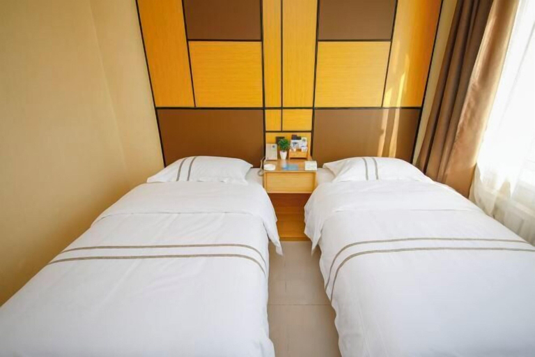 Bedroom 3, Hanxing Hotel (Jiaohe Station), Jilin