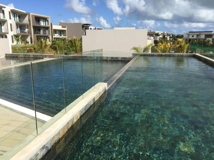 Apartment with a Sea View