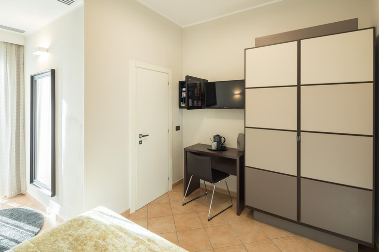 Bedroom 14