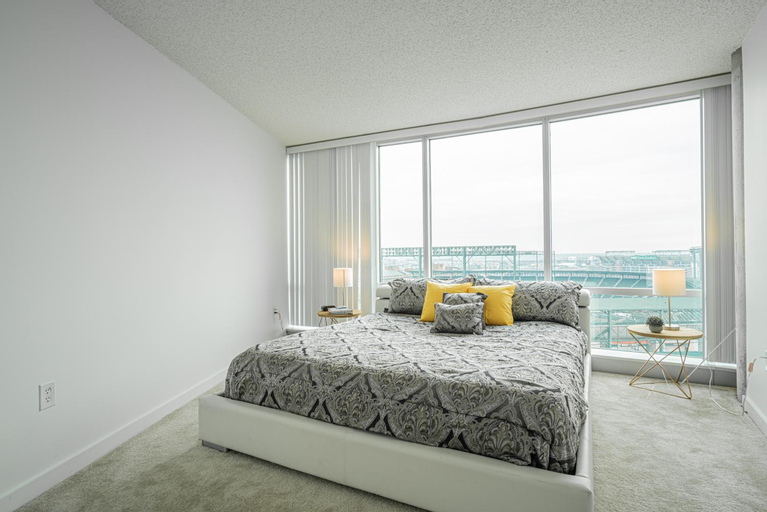 Bedroom 2, Downtown 2BR Apartment near Convention Center apts, Baltimore