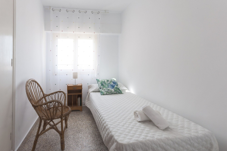 Room 5, Ondina in Grau i Platja, Valencia