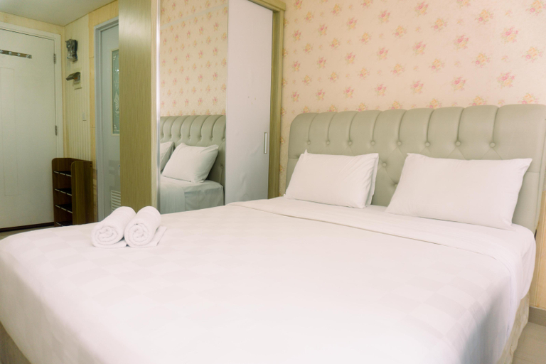 Bedroom 3, Minimalist Studio at 12th Floor Poris 88 Apartment By Travelio, Tangerang