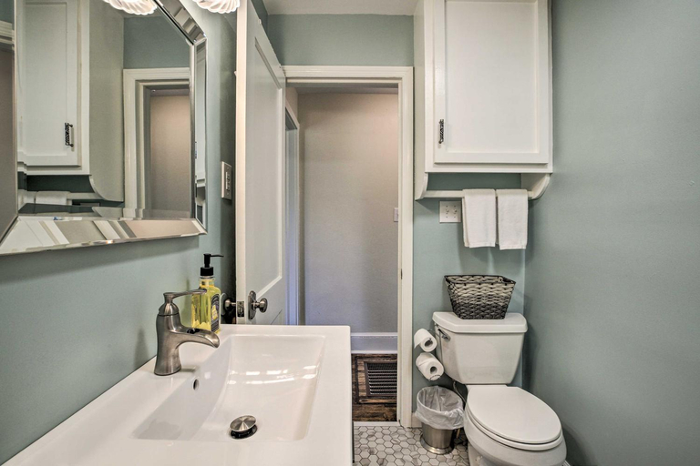 Bathroom, Deckside Downtime for Every Athens Kickoff Weekend, Clarke