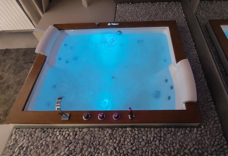 Swimming Pool 9