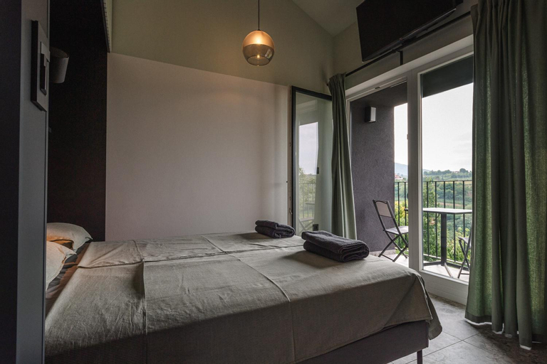 Bedroom 3, Glamping Senesalina, Brda
