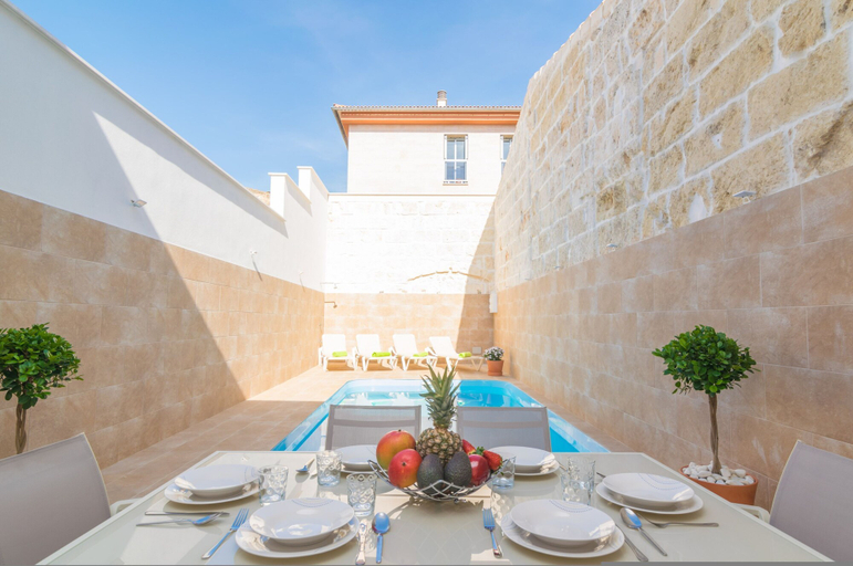 Room 4, Can Serra in Sa Pobla, Baleares