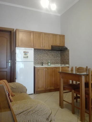 Others 5, Balkan House, East Macedonia and Thrace