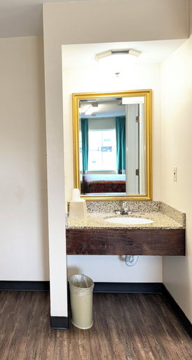 Bathroom 3, Euro Inn and Suites Slidell, Saint Tammany