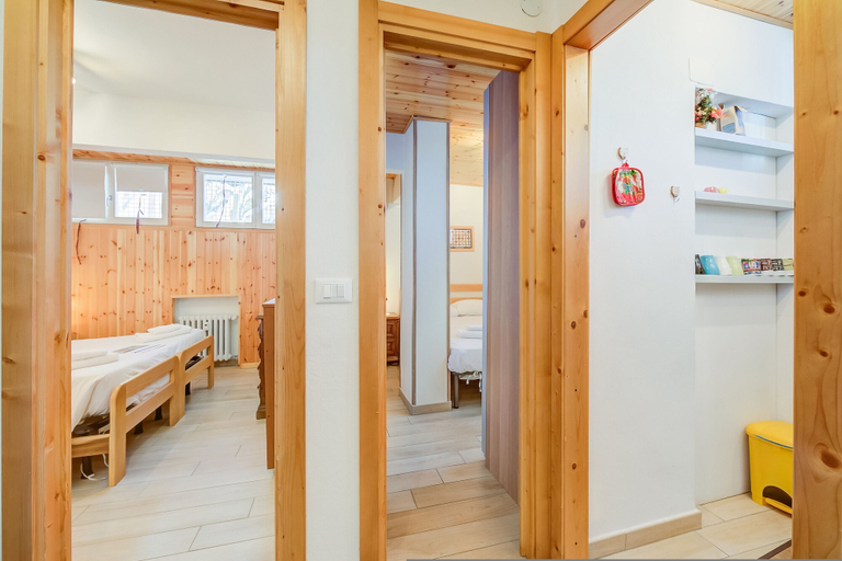 Room 4, La Tana Dell Ermellino 3 Ski In Ski Out, Torino