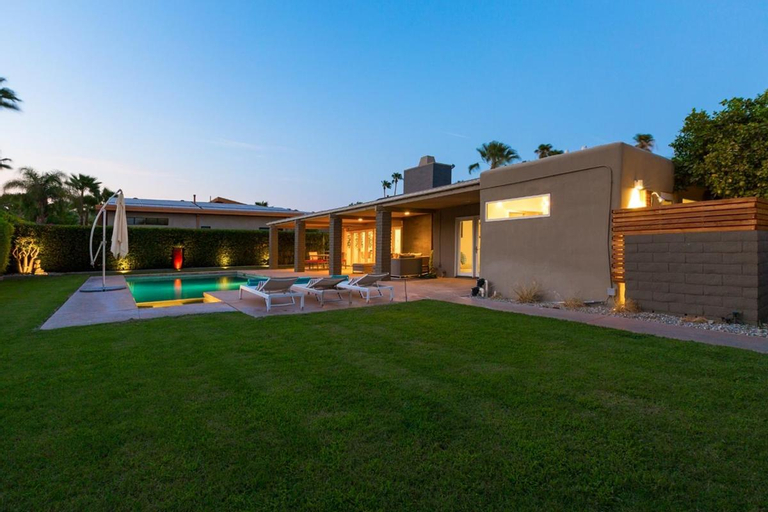 Villa Tranquilo home, Riverside