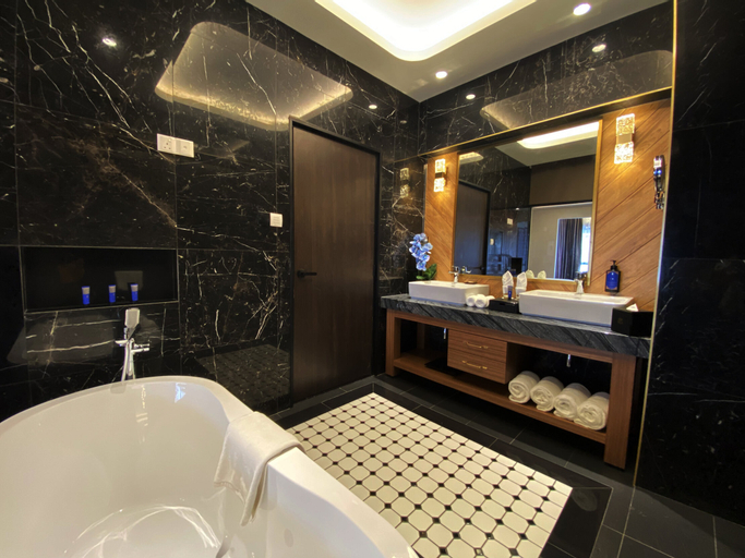 Bathroom 5