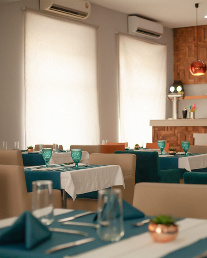 Food & Drinks 2, FAIAS - Boutique Hotel, Ingombota