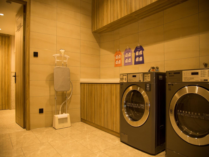 Bathroom 3, Hanting Premium Hotel Yantai Laishan Yingchun, Yantai