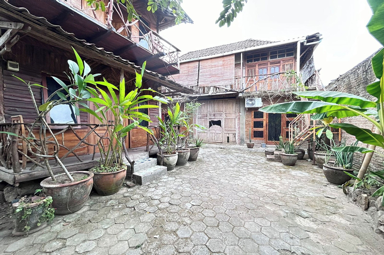 Chez Laelik, Bantul