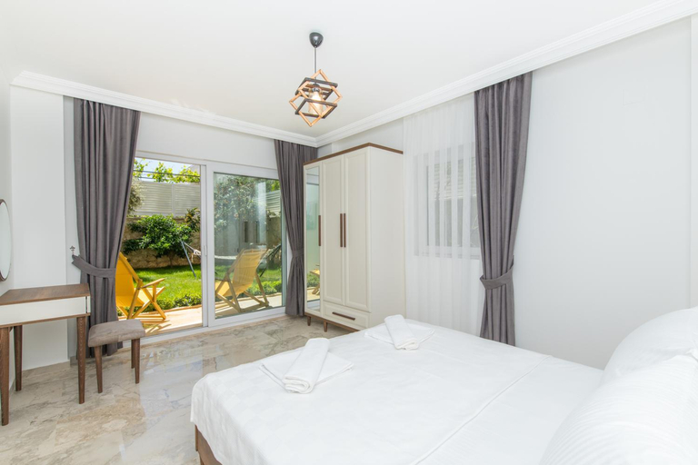 Bedroom 3, Garden Court Apartments, Kaş