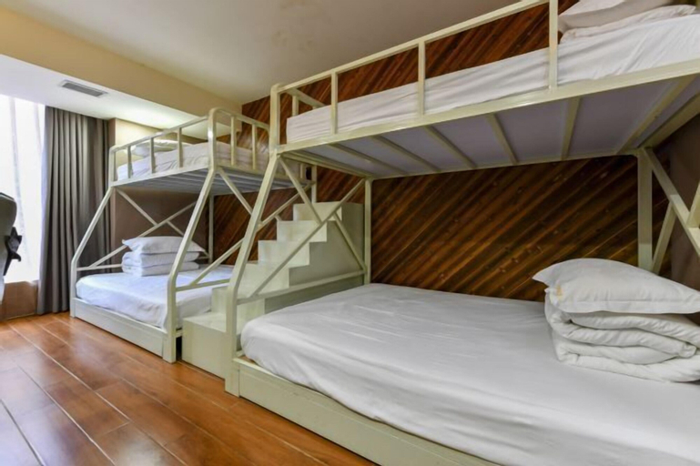 Bedroom 15